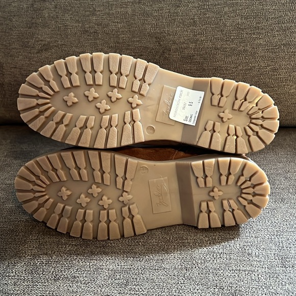 NEW ZODIAC Women's Bruna Bootie ~ Combat Boot ~ Leather Upper Size 9.5 Cognac - Picture 7 of 12